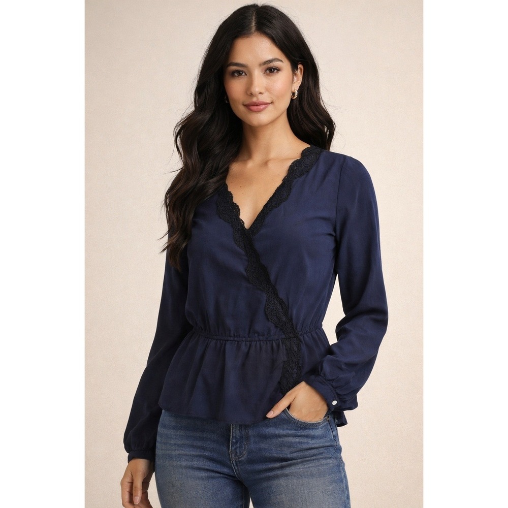 Abercrombie & Fitch Women XS Navy Blue Lace Trim Peplum Top preppy coquette